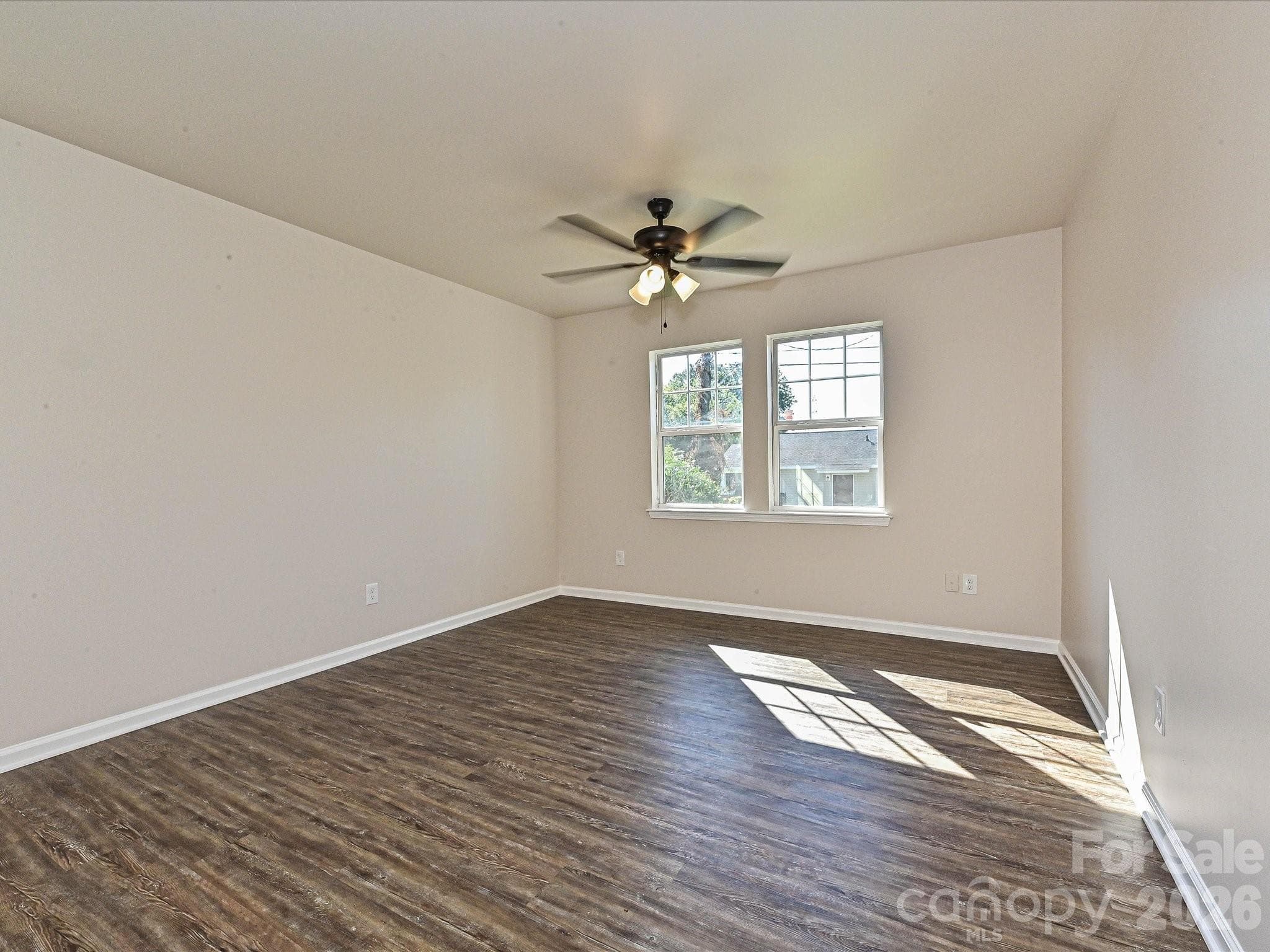 Single Family Residence at 402 Jones Street, Charlotte, photo 7 of 30