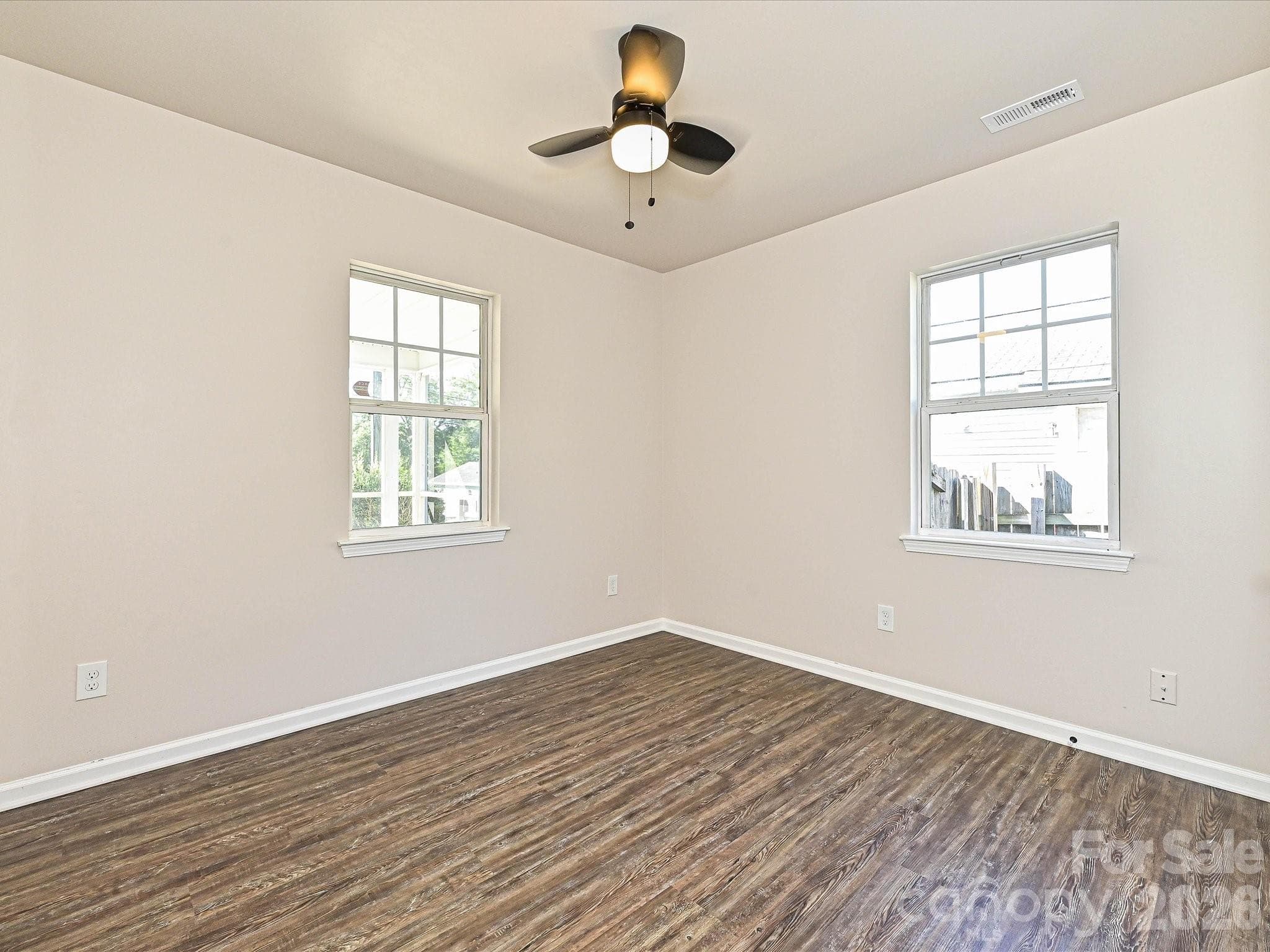 Single Family Residence at 402 Jones Street, Charlotte, photo 25 of 30