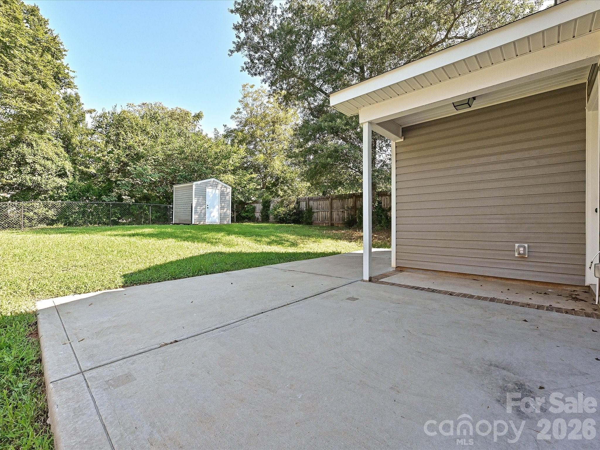 Single Family Residence at 402 Jones Street, Charlotte, photo 26 of 30