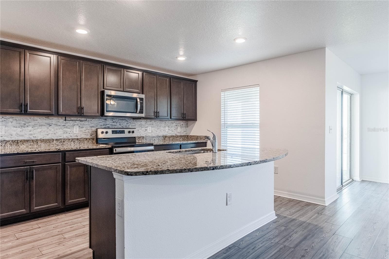 Single Family Residence at 2021 AMBER SWEET CIR, DUNDEE, photo 12 of 39