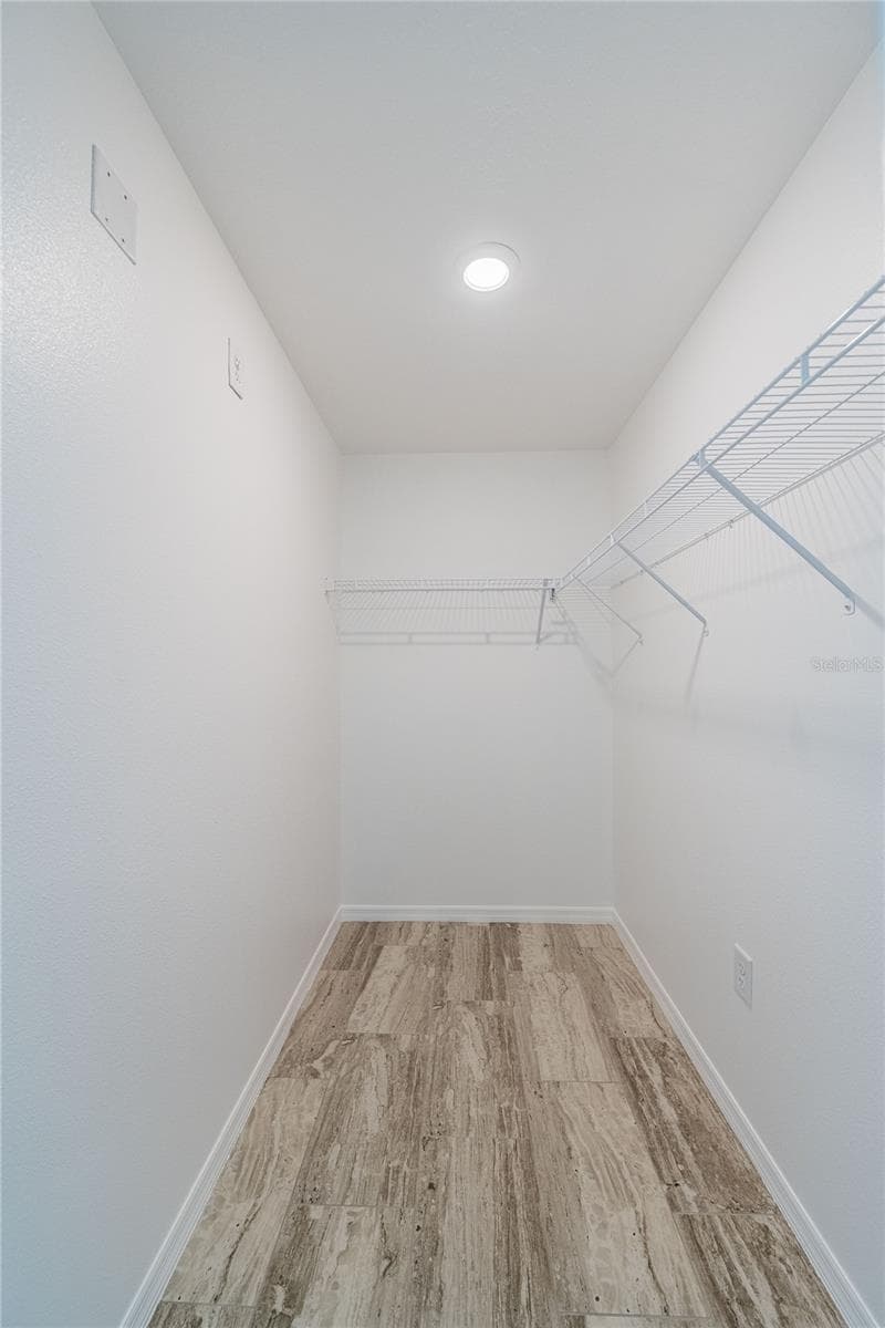 Single Family Residence at 2021 AMBER SWEET CIR, DUNDEE, photo 17 of 39