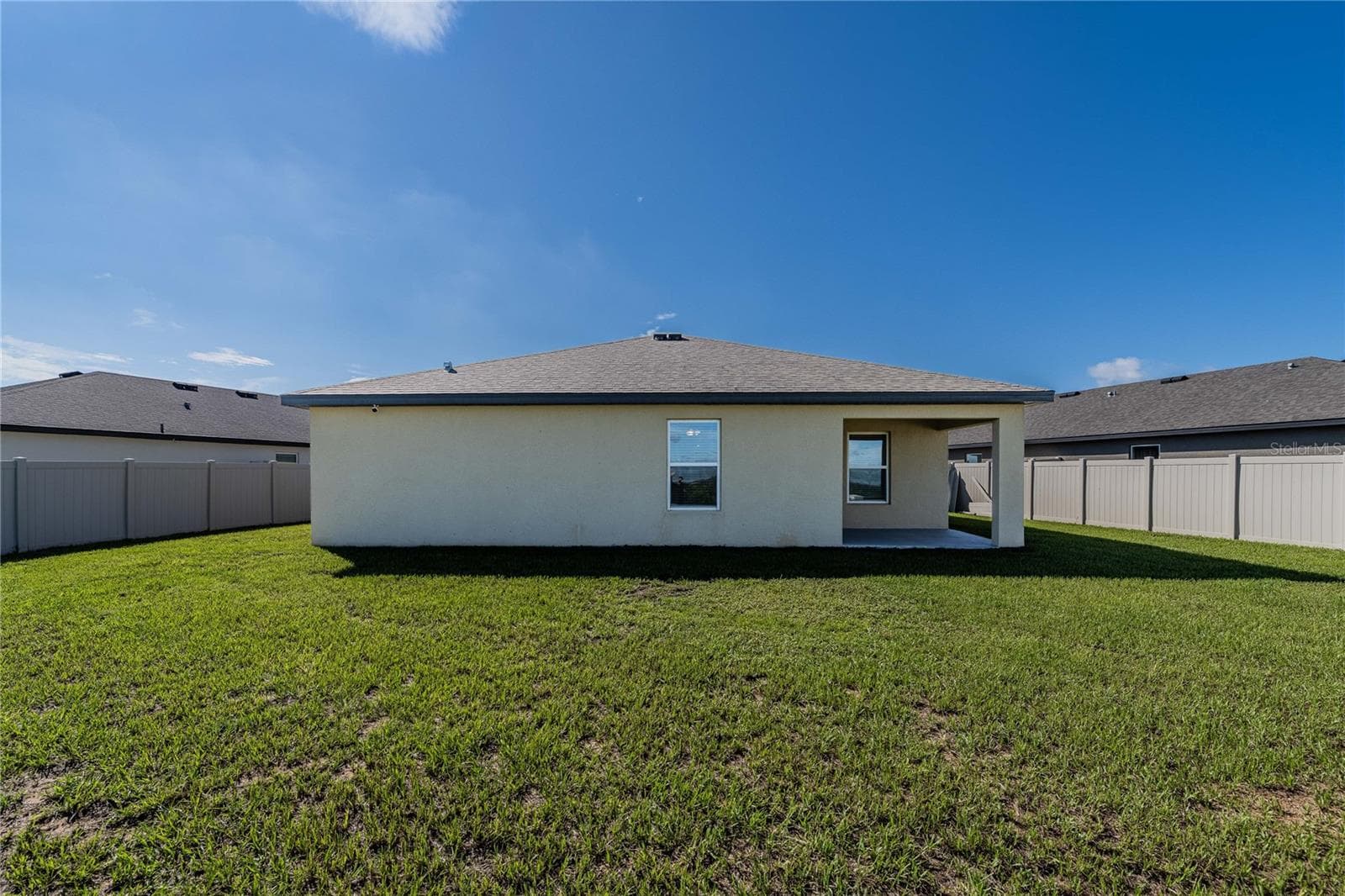 Single Family Residence at 2021 AMBER SWEET CIR, DUNDEE, photo 33 of 39