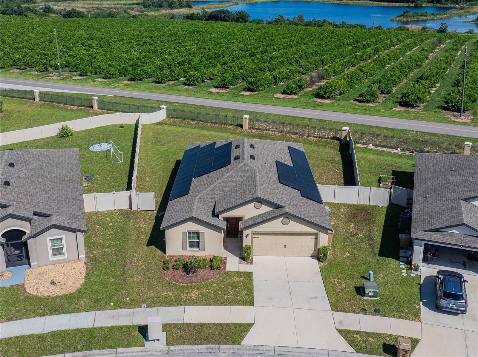 Single Family Residence at 2021 AMBER SWEET CIR, DUNDEE, photo 37 of 39