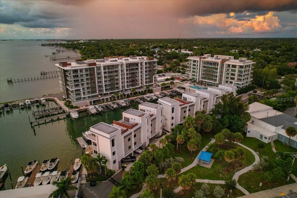 Condominium at 920 N OSCEOLA AVE #605, CLEARWATER, photo 44 of 64