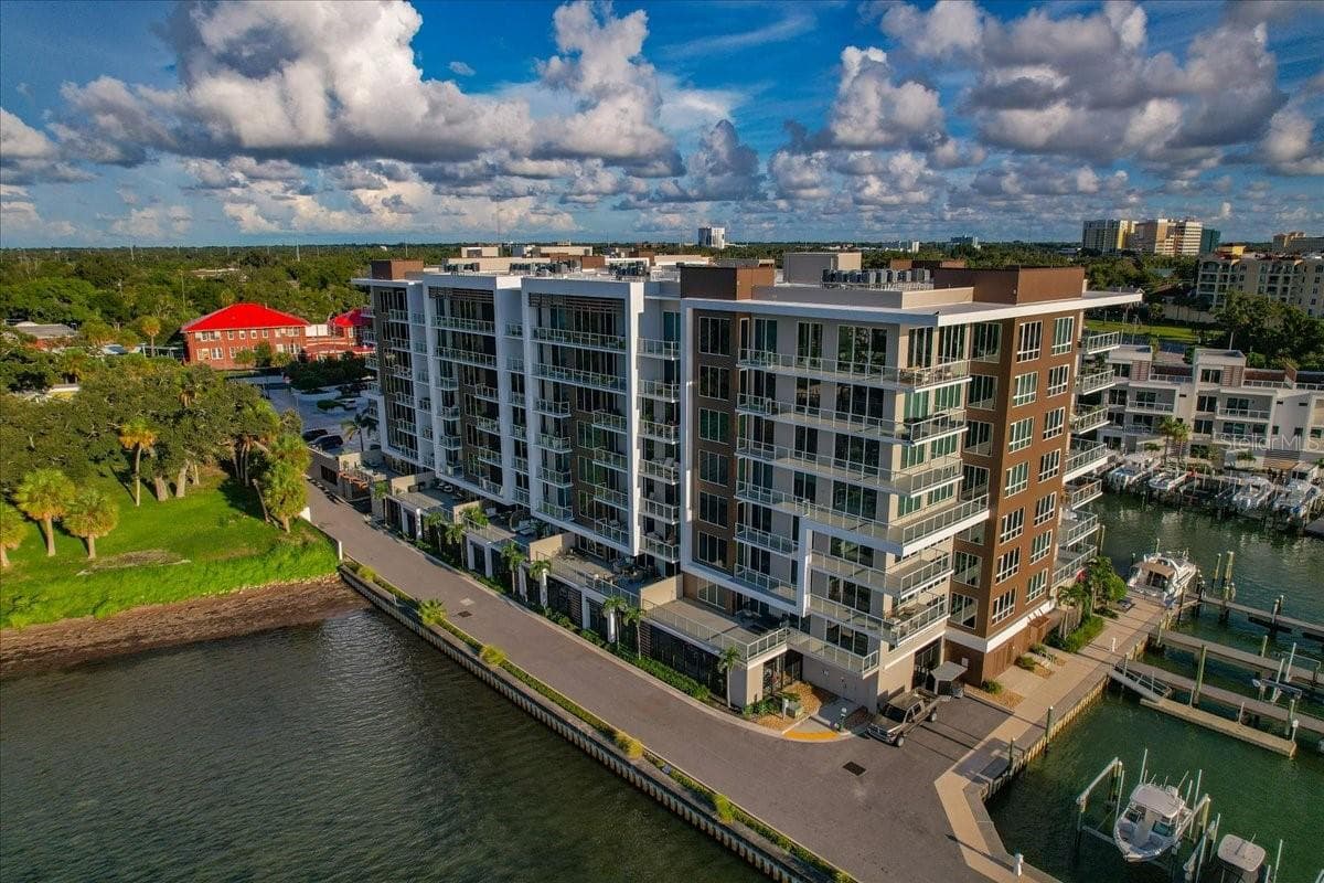 Condominium at 920 N OSCEOLA AVE #605, CLEARWATER, photo 52 of 64
