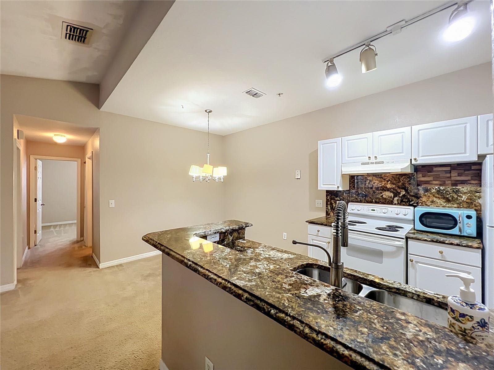 Dining Area off Kitchen - 843 GRAND REGENCY PT #203, ALTAMONTE SPRINGS