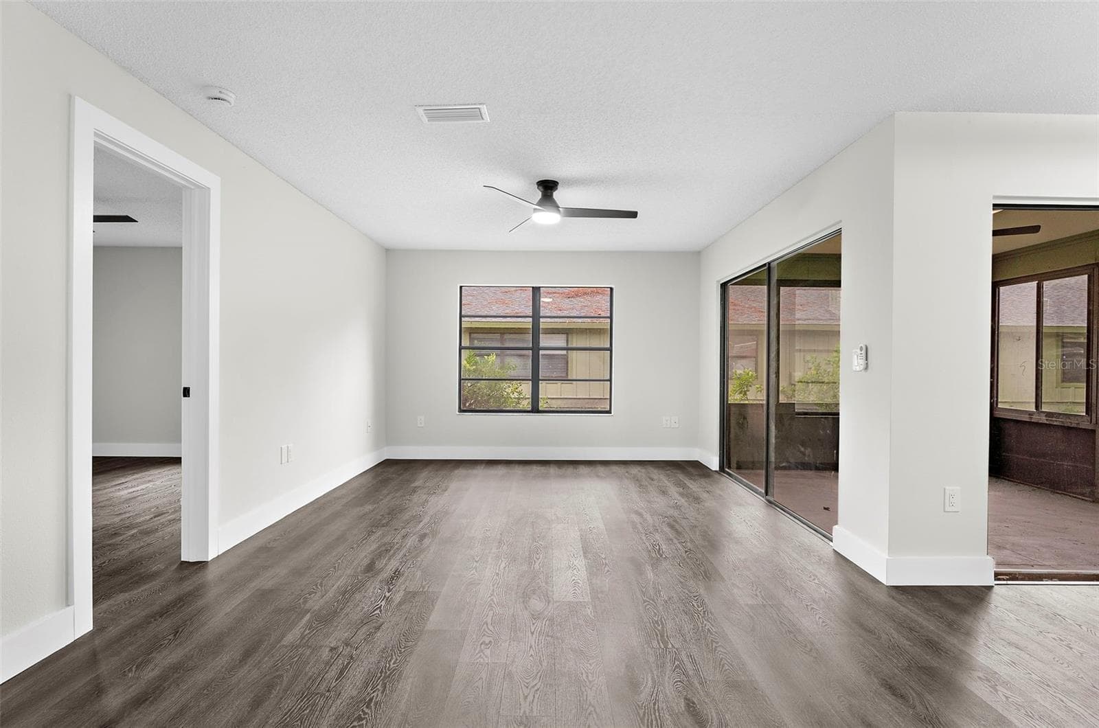 Villa at 5014 BARRINGTON CIR #2102, SARASOTA, photo 6 of 39