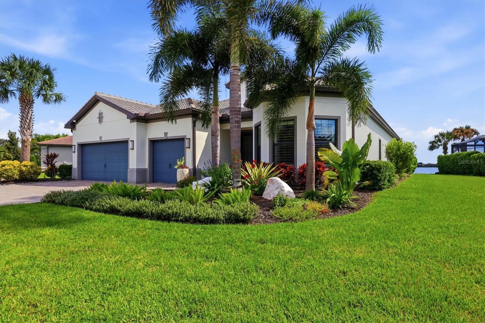 Single Family Residence at 7789 MAINSAIL LN, SARASOTA, photo 5 of 97