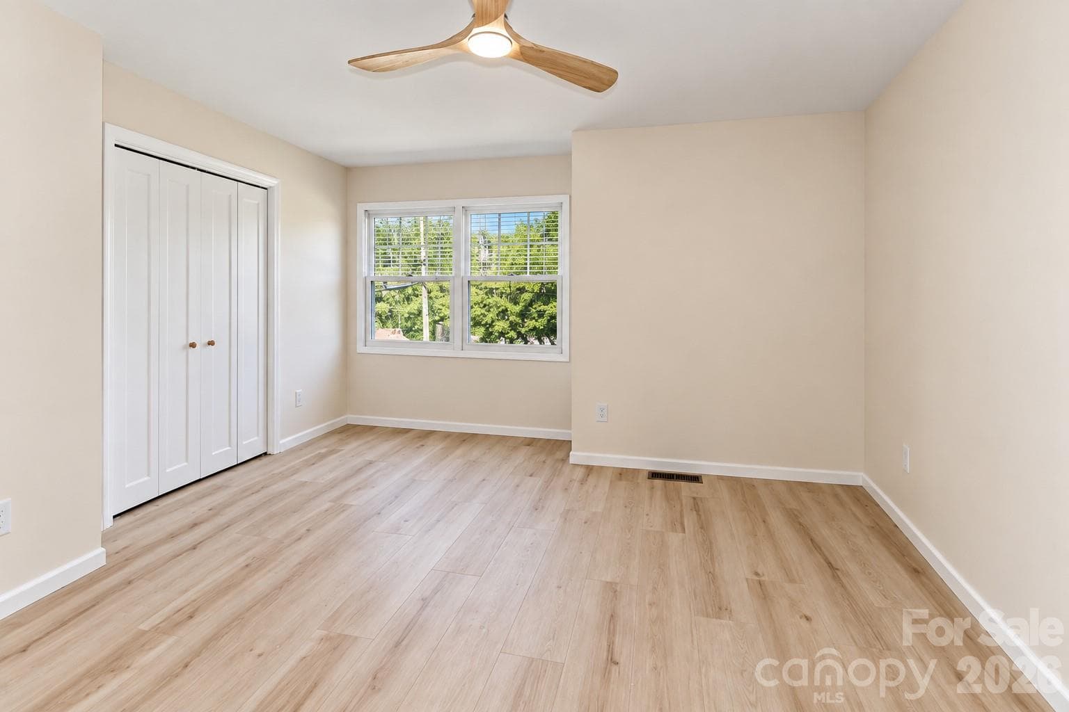 Condominium at 205 S Academy Street, Mooresville, photo 15 of 27