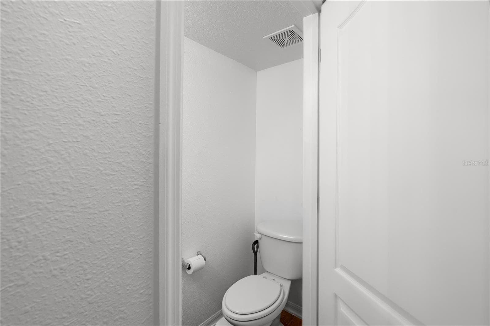 Half Bathroom - 2240 PARIA LN, KISSIMMEE