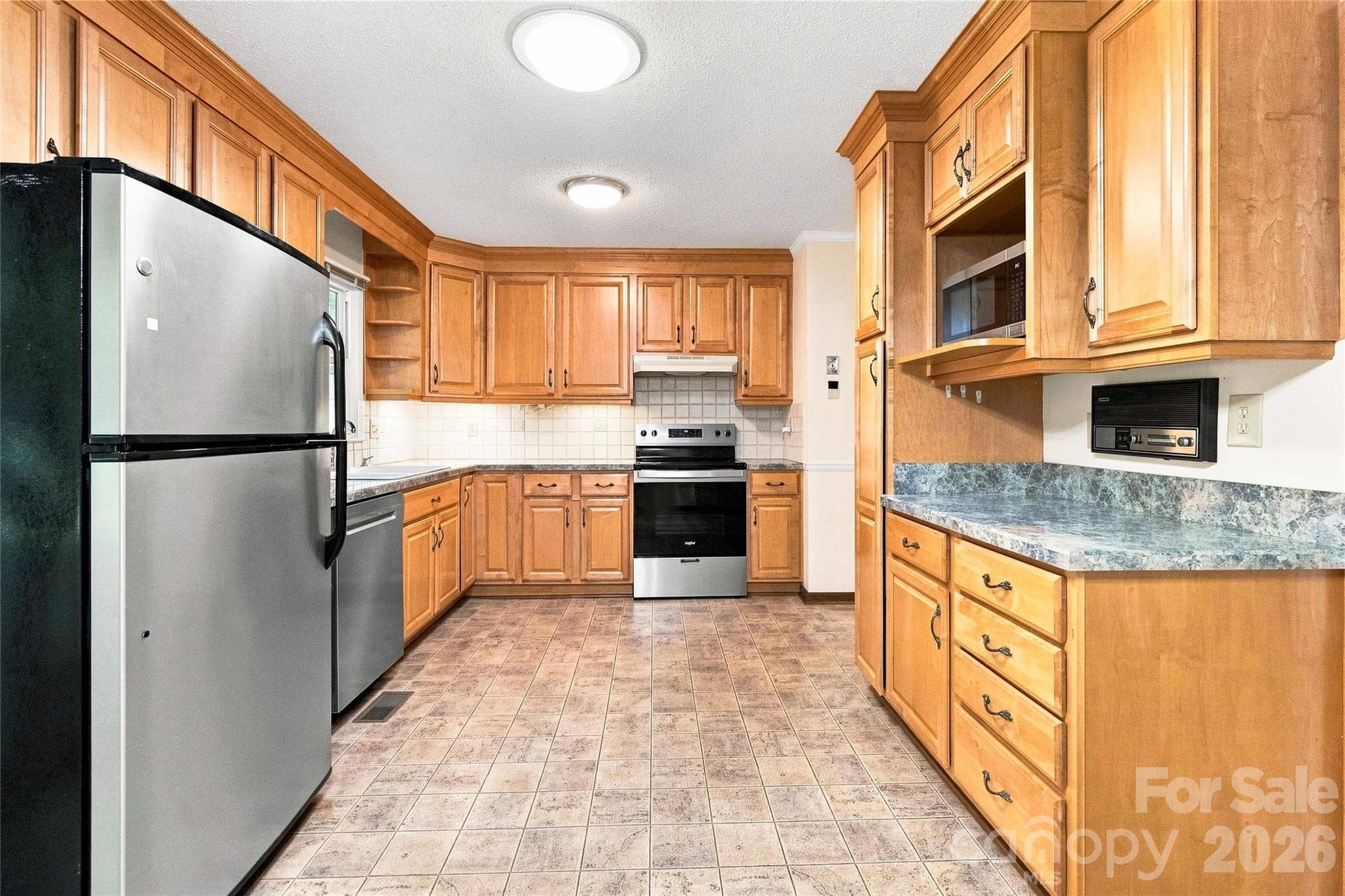 Single Family Residence at 5000 Cedar Forest Drive, Charlotte, photo 11 of 40