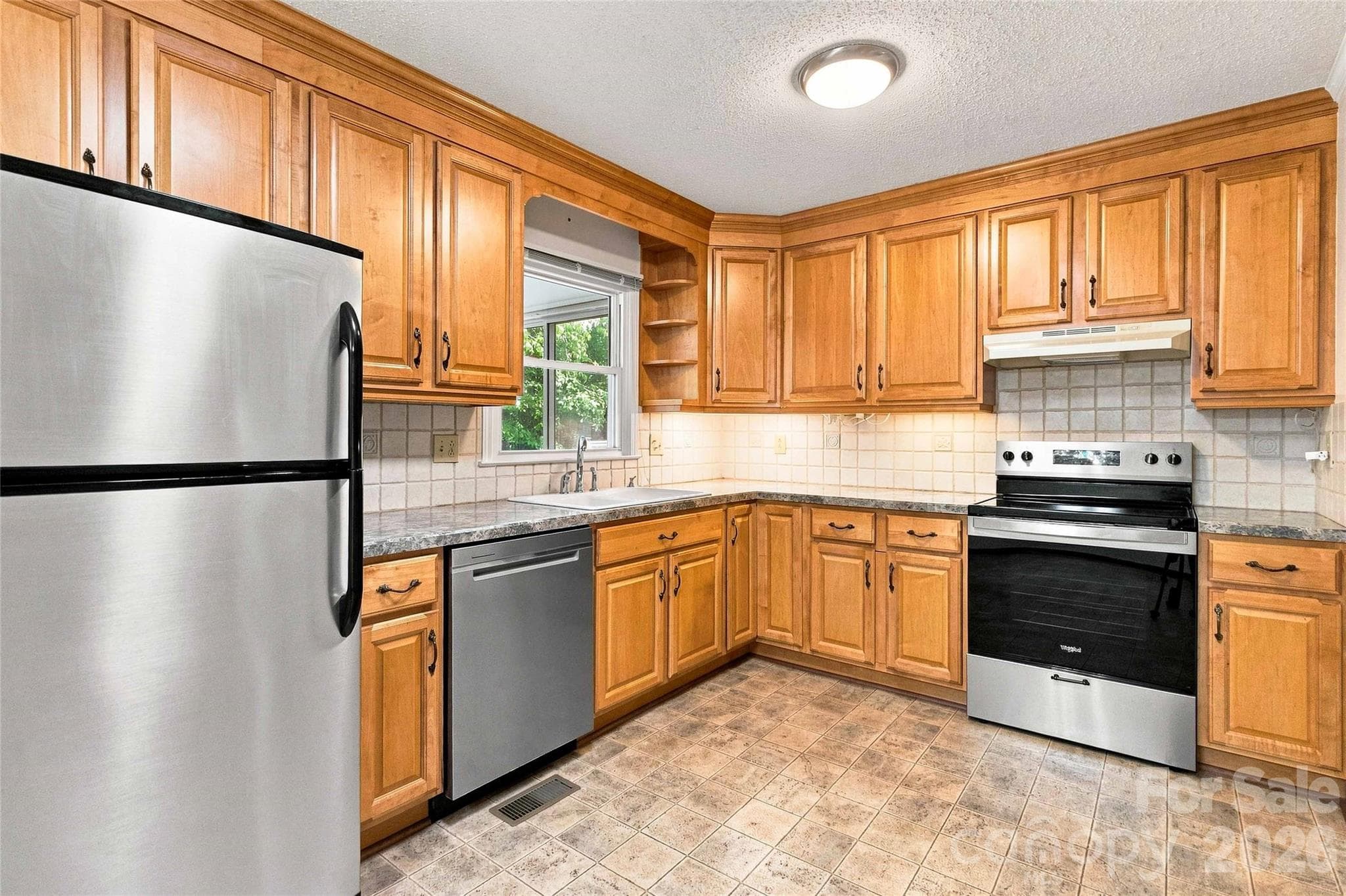 Single Family Residence at 5000 Cedar Forest Drive, Charlotte, photo 12 of 40