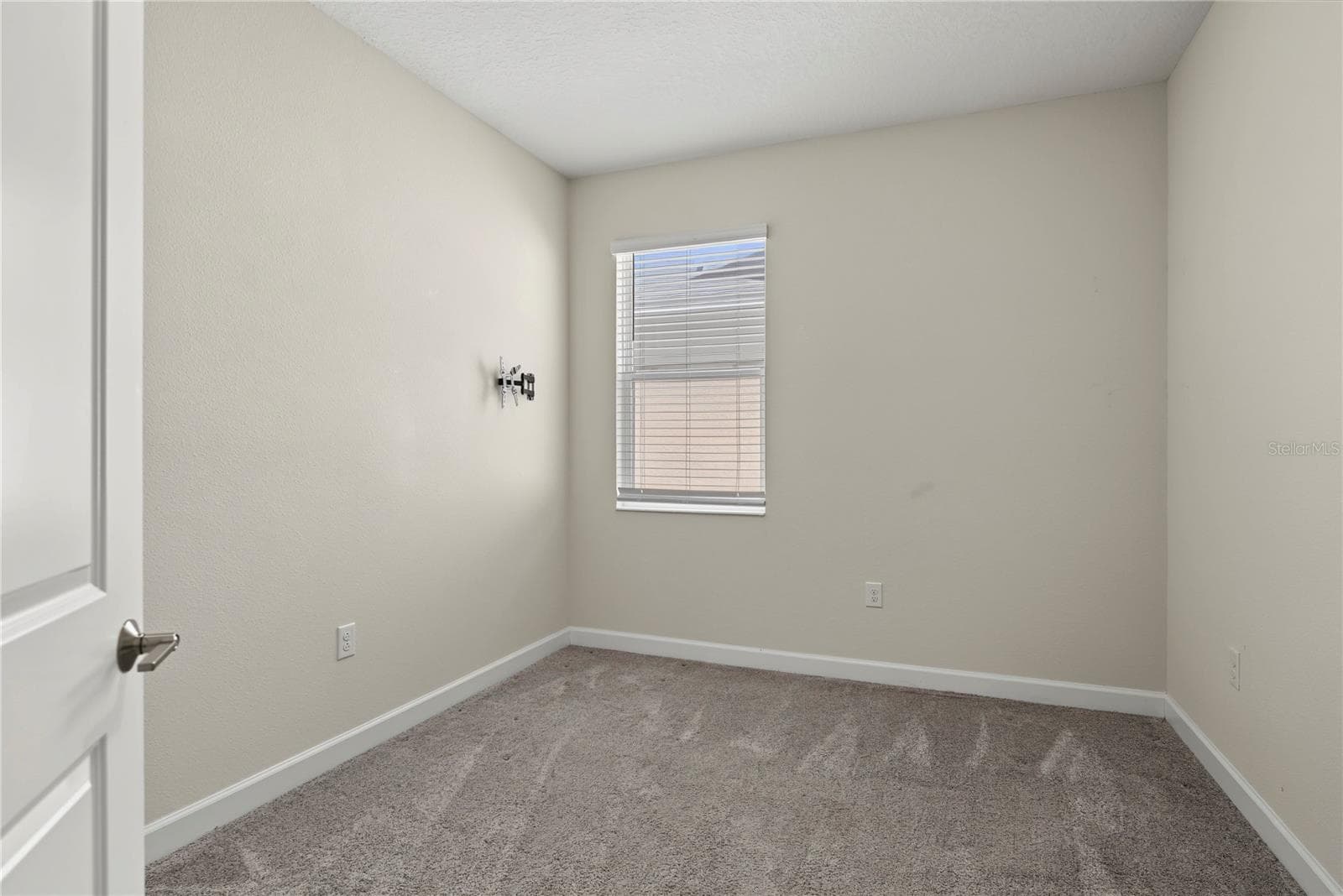 Single Family Residence at 261 TAFT DR, DAVENPORT, photo 17 of 59