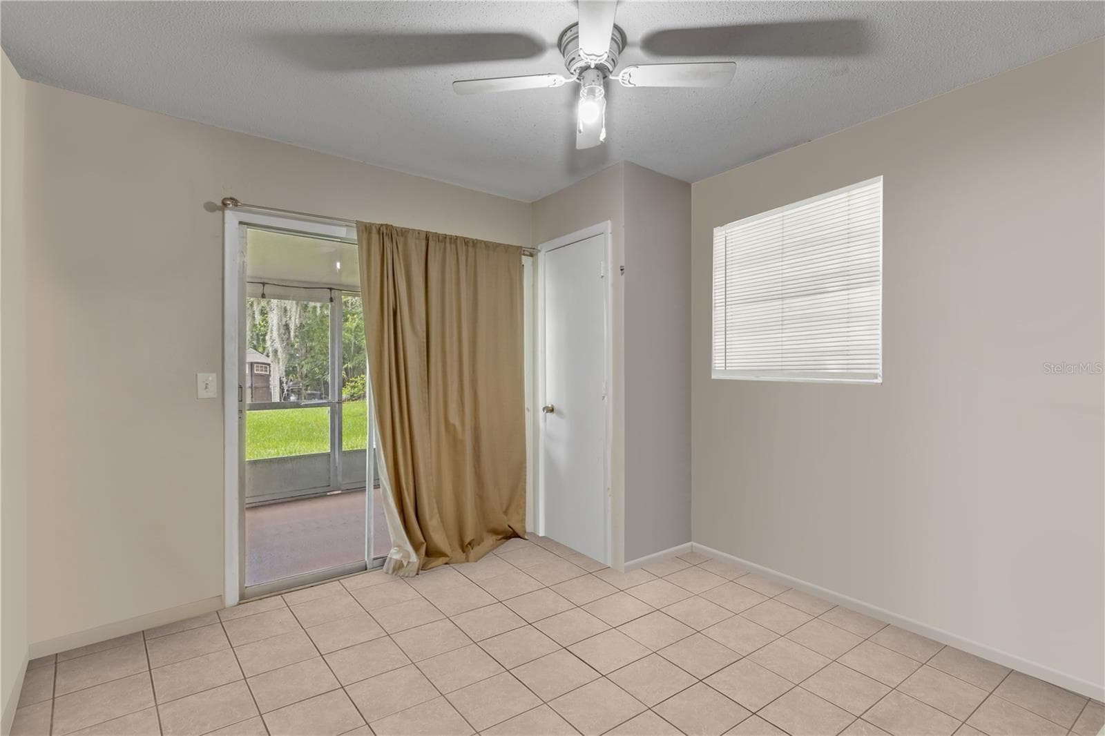 Half Duplex at 1205 16TH ST, EDGEWATER, photo 15 of 32