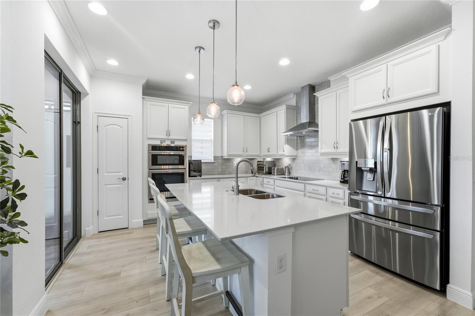 Single Family Residence at 7669 FIVE OAKS DR, HARMONY, photo 4 of 52