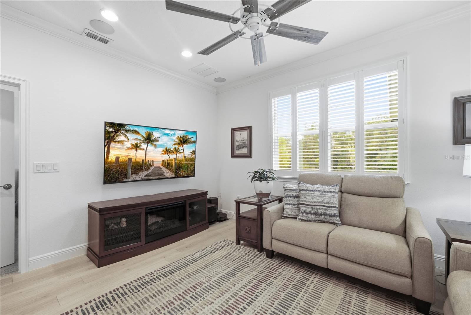Single Family Residence at 7669 FIVE OAKS DR, HARMONY, photo 20 of 52