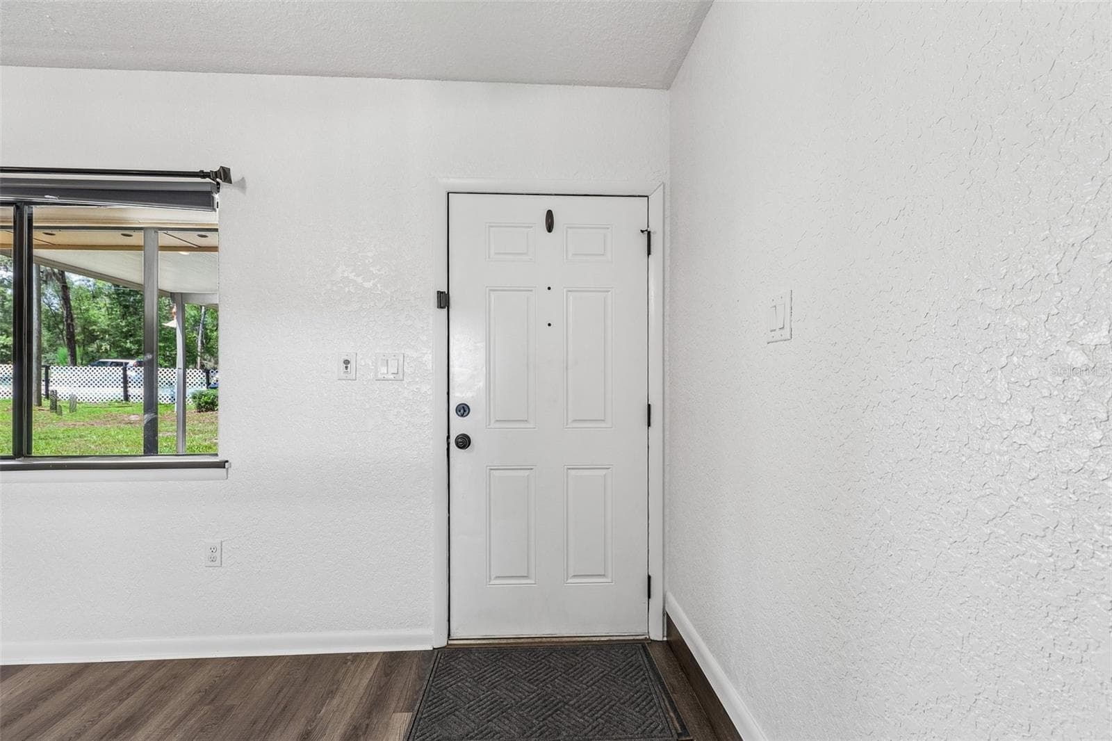 Single Family Residence at 212 DOGWOOD DR, INTERLACHEN, photo 7 of 49