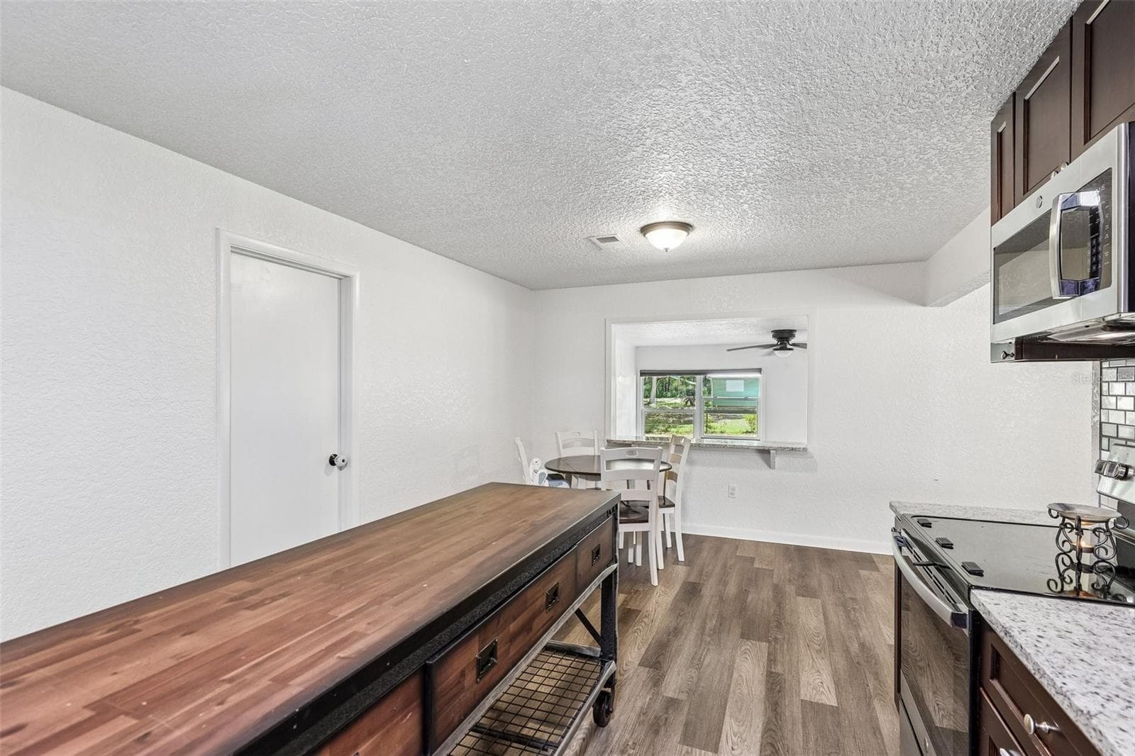 Single Family Residence at 212 DOGWOOD DR, INTERLACHEN, photo 18 of 49