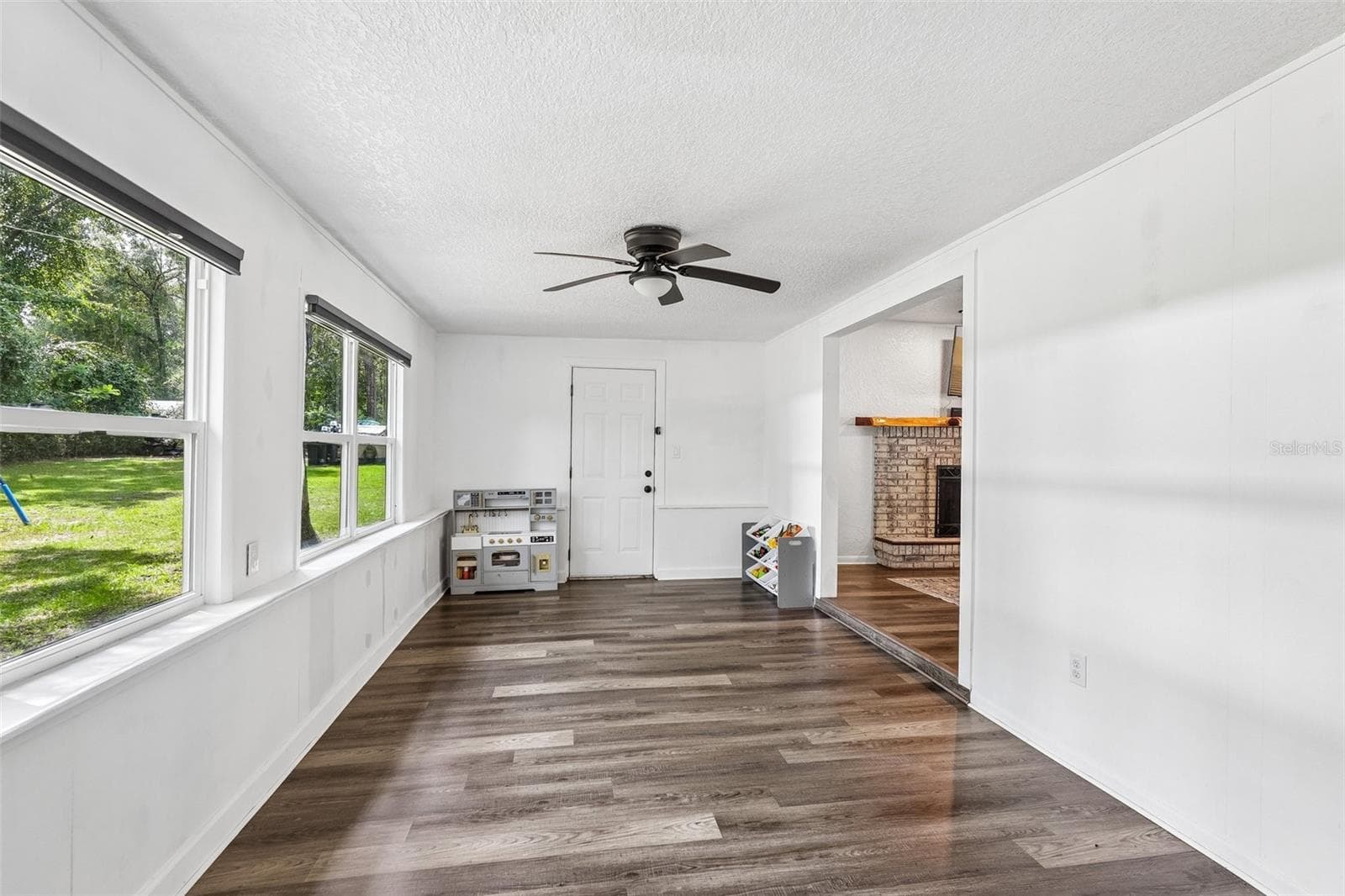Single Family Residence at 212 DOGWOOD DR, INTERLACHEN, photo 20 of 49