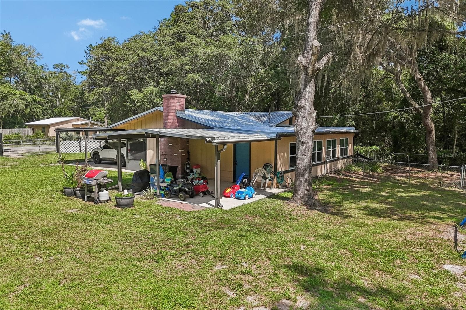 Single Family Residence at 212 DOGWOOD DR, INTERLACHEN, photo 28 of 49