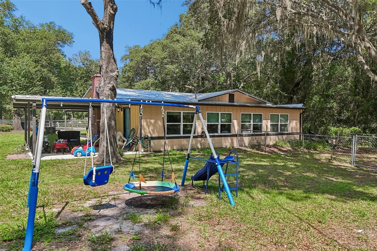 Single Family Residence at 212 DOGWOOD DR, INTERLACHEN, photo 29 of 49