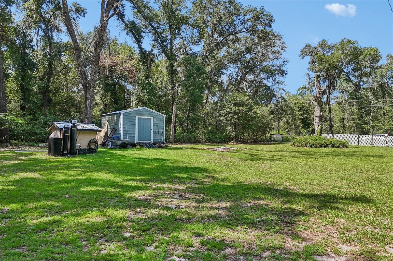 Single Family Residence at 212 DOGWOOD DR, INTERLACHEN, photo 30 of 49