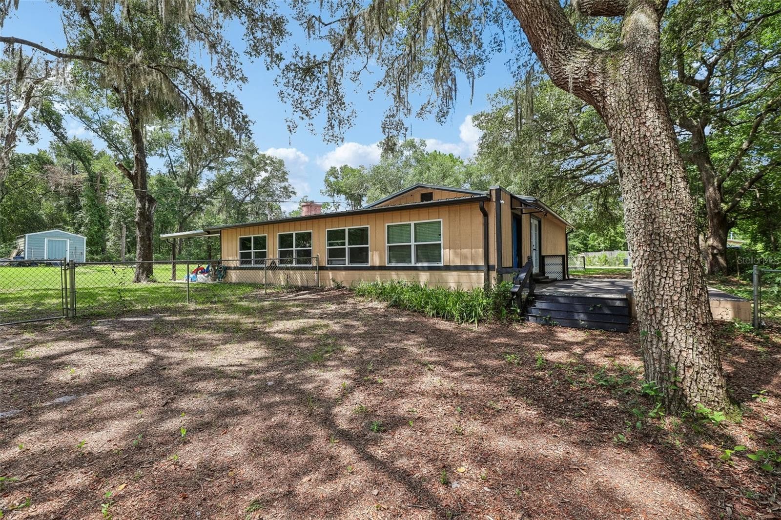 Single Family Residence at 212 DOGWOOD DR, INTERLACHEN, photo 32 of 49