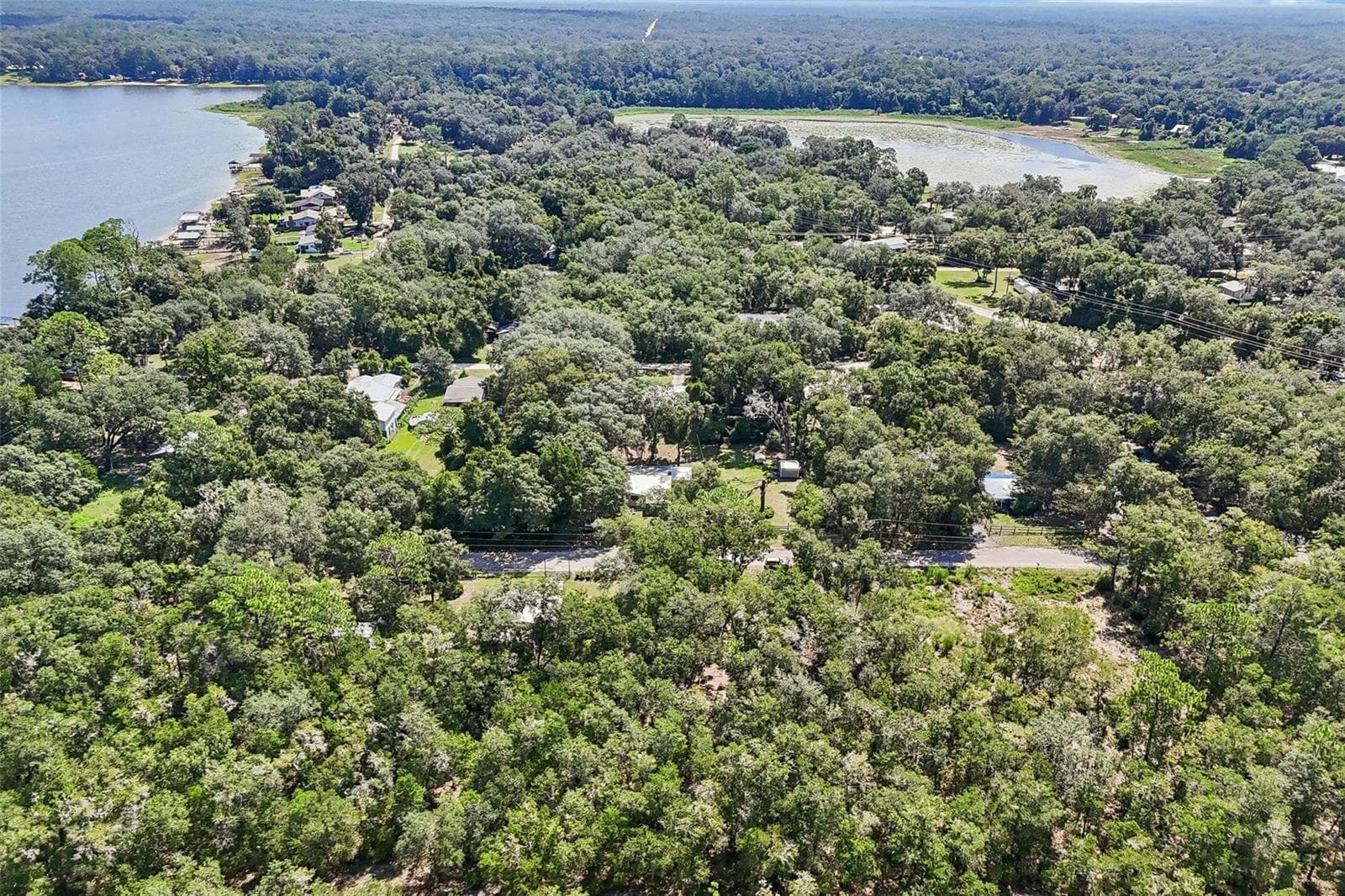 Single Family Residence at 212 DOGWOOD DR, INTERLACHEN, photo 42 of 49