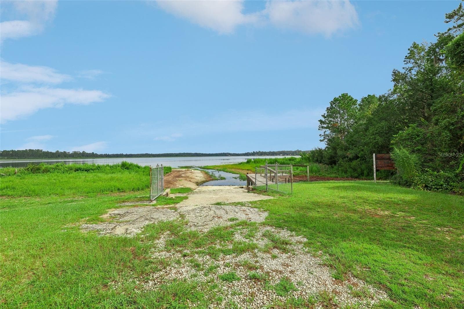 Single Family Residence at 212 DOGWOOD DR, INTERLACHEN, photo 49 of 49