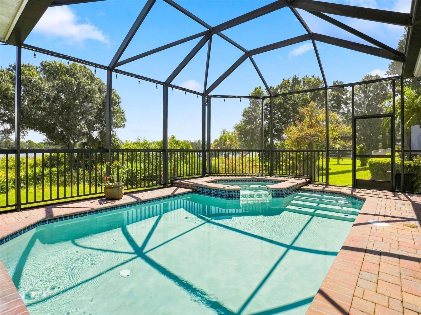 Single Family Residence at 2707 LAKEBREEZE LN S, CLEARWATER, photo 3 of 72