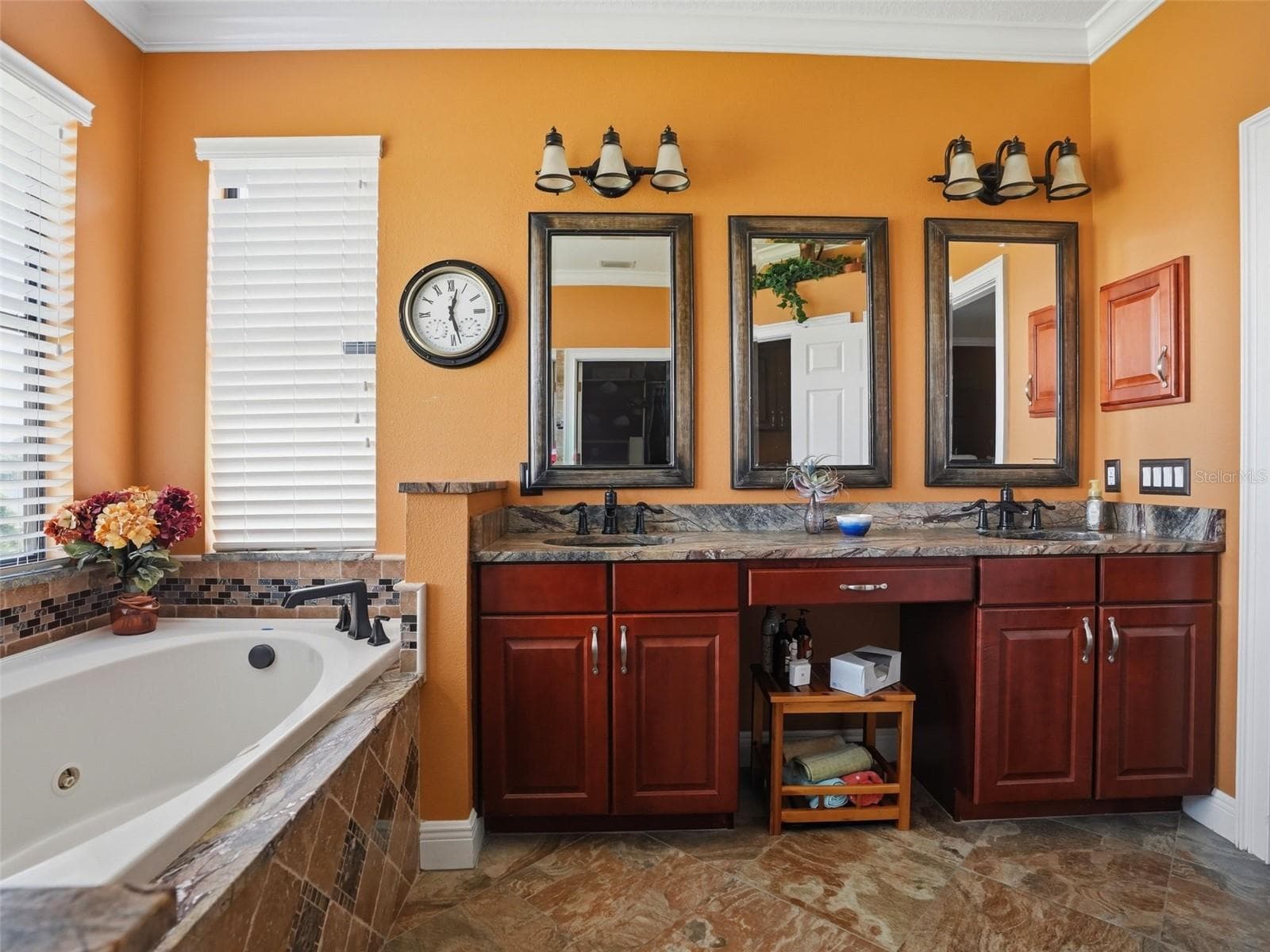 Single Family Residence at 2707 LAKEBREEZE LN S, CLEARWATER, photo 39 of 72