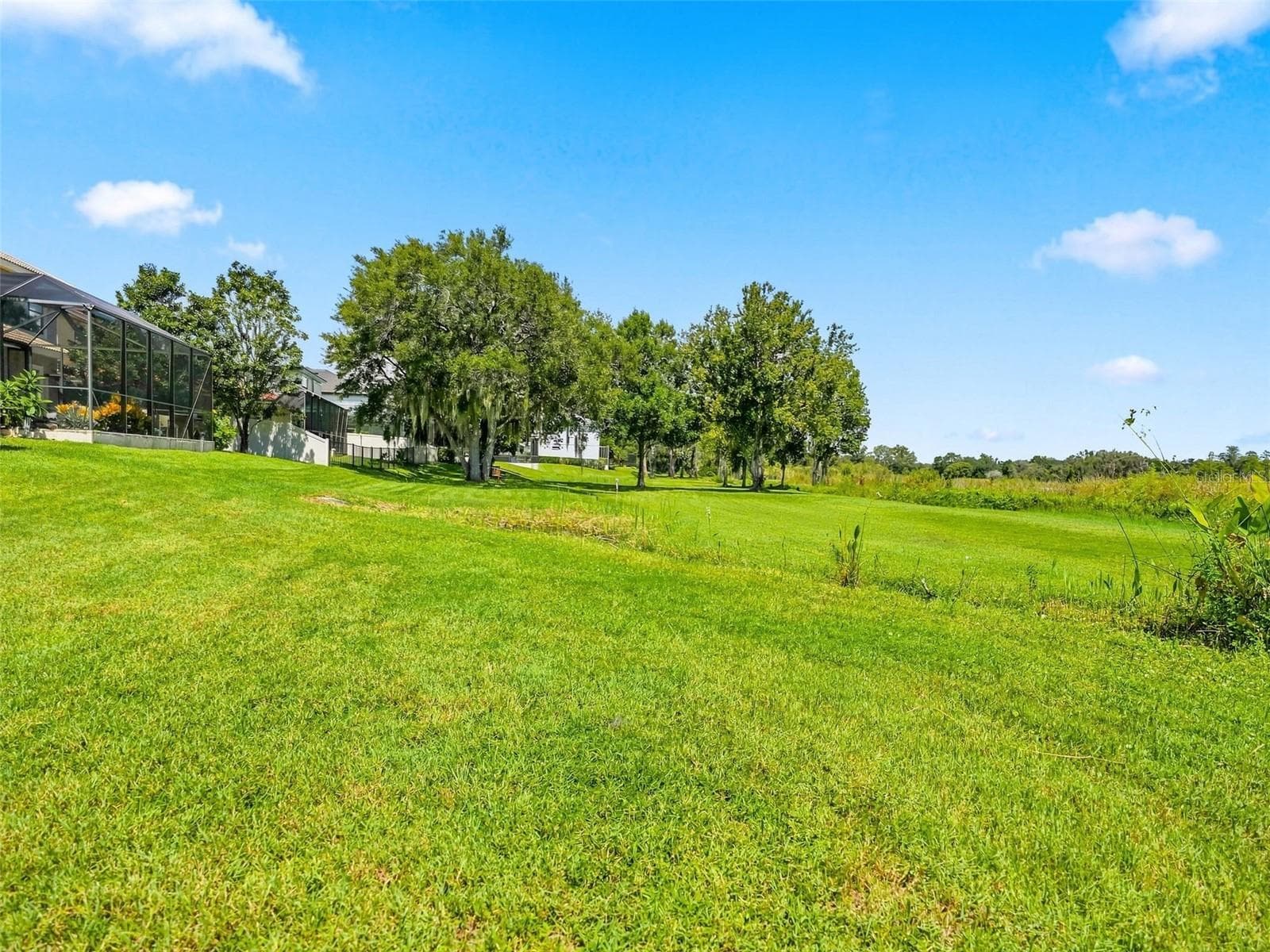 Single Family Residence at 2707 LAKEBREEZE LN S, CLEARWATER, photo 60 of 72