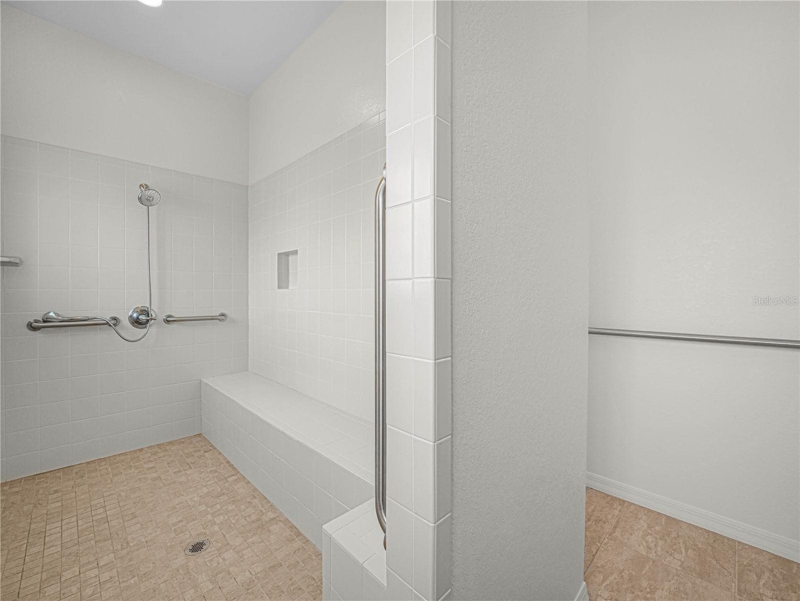 Walk In Shower with Grab Bars and Bench - 6136 PEBBLE BEACH BLVD, WINTER HAVEN