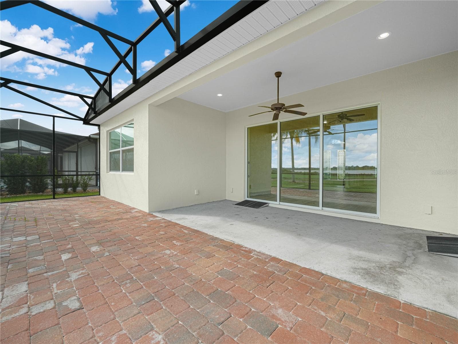 Lanai with Birdcage and Pavers - 6136 PEBBLE BEACH BLVD, WINTER HAVEN