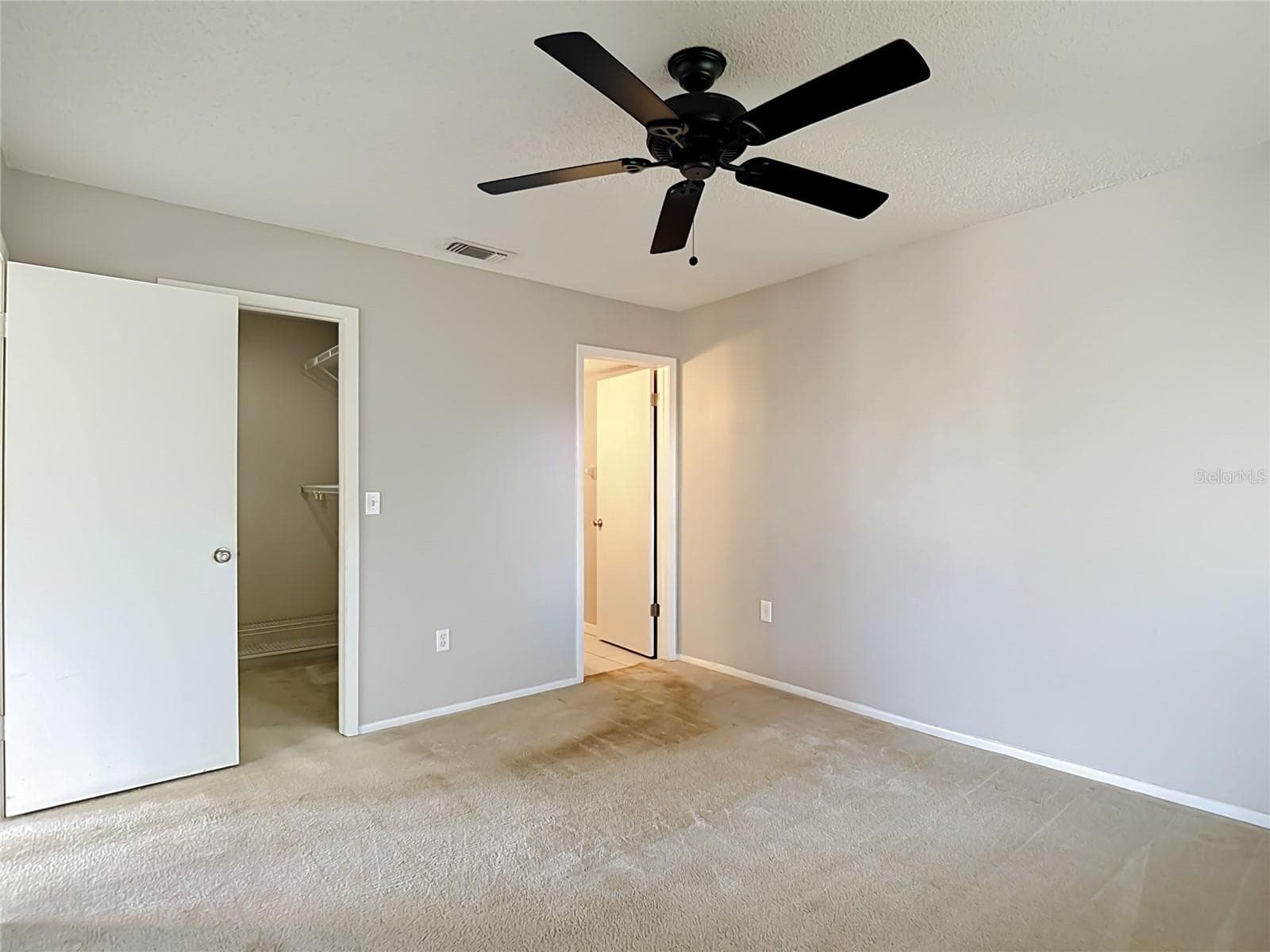 Condominium at 4448 CHART CT #5-C, NEW PORT RICHEY, photo 14 of 28