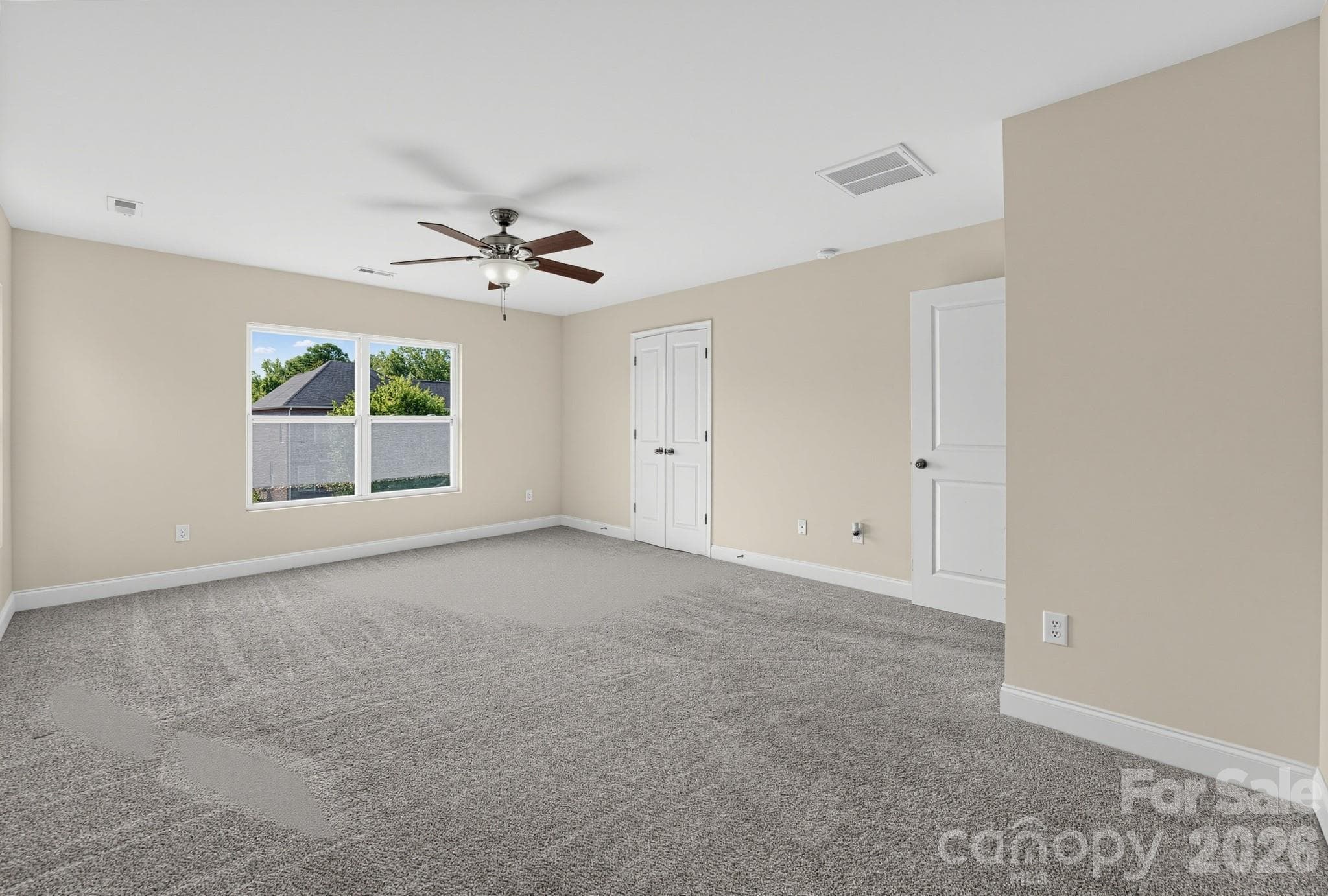Single Family Residence at 284 Oakbourne Lane, Rock Hill, photo 16 of 26