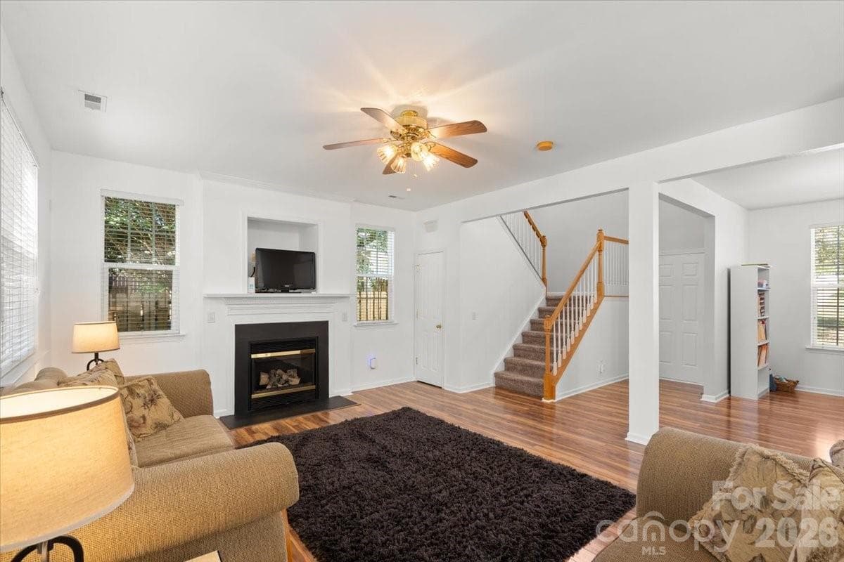 Single Family Residence at Charlotte, photo 14 of 83