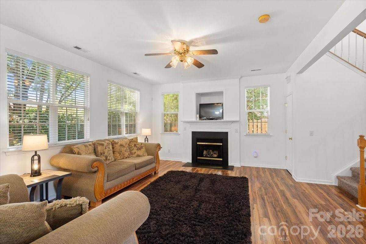 Single Family Residence at Charlotte, photo 18 of 83