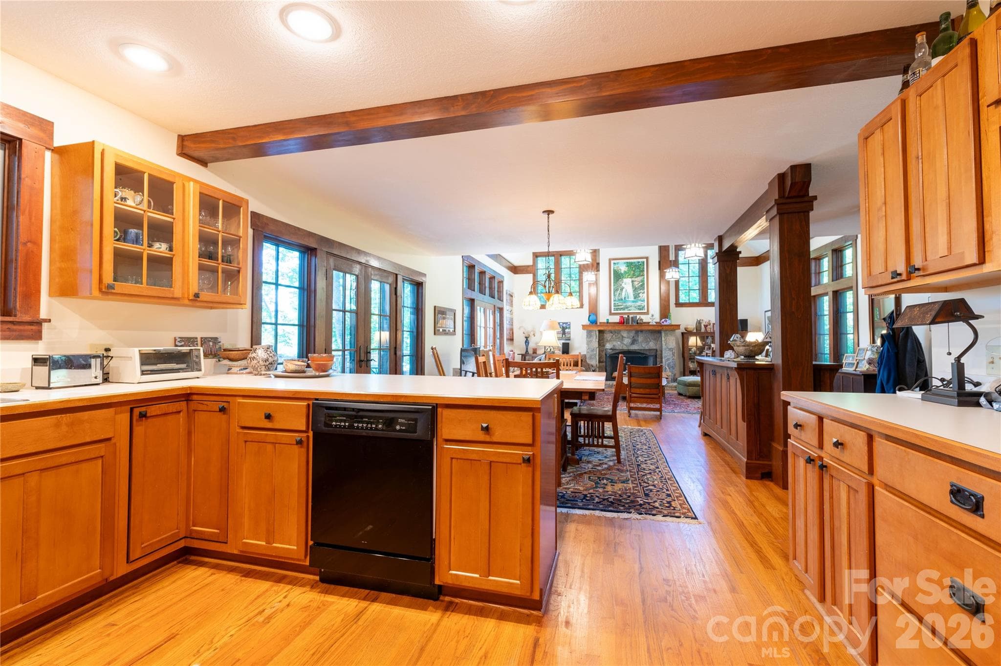 Single Family Residence at 86 Forest Ridge Road E, Burnsville, photo 15 of 48