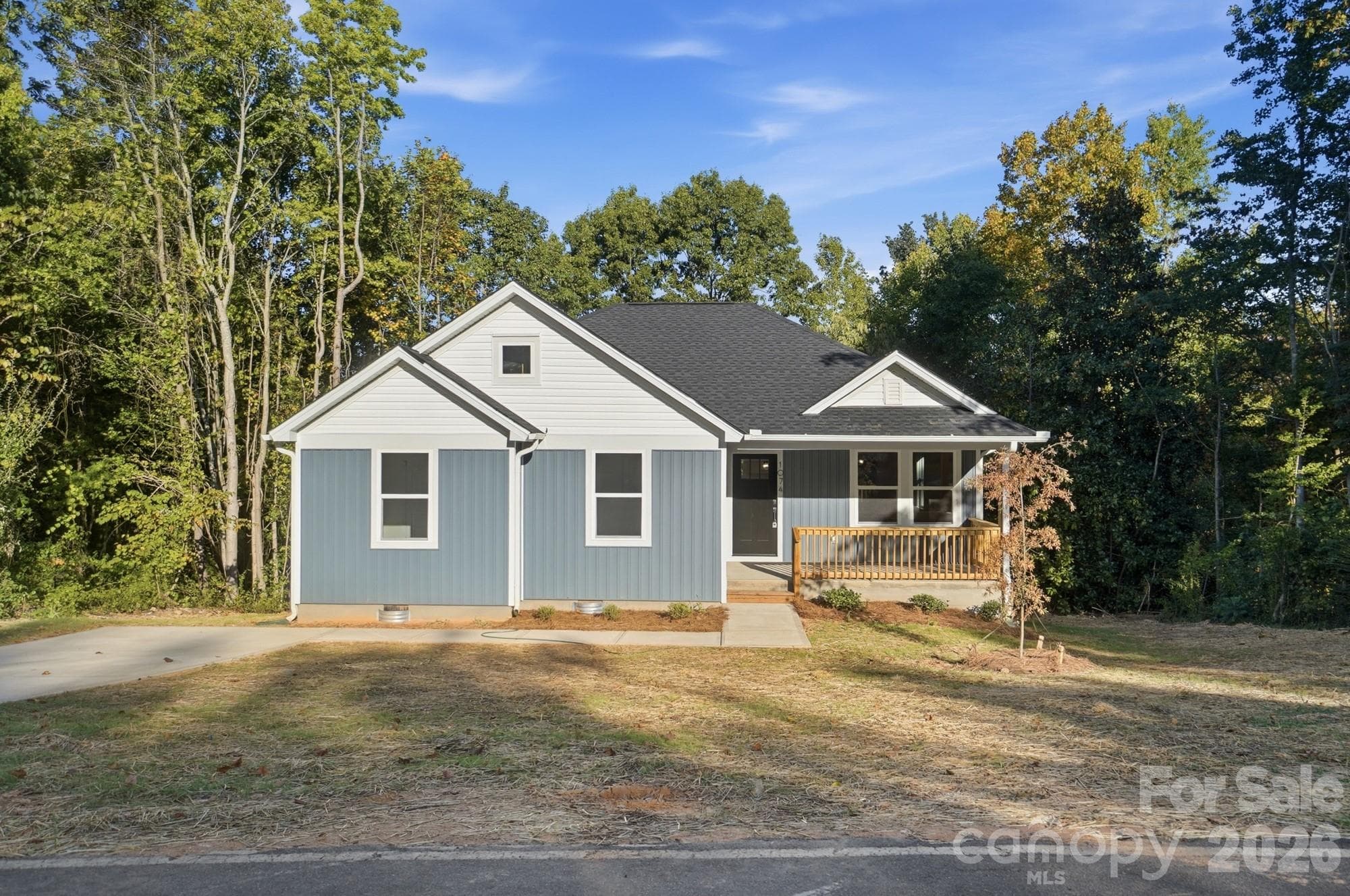 Single Family Residence at 1074 Mountain Crest Drive, Kings Mountain, photo 2 of 45