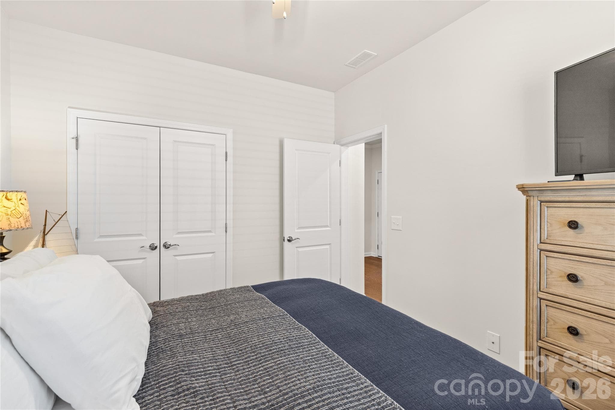 Single Family Residence at 15706 Aviary Orchard Way, Charlotte, photo 7 of 45