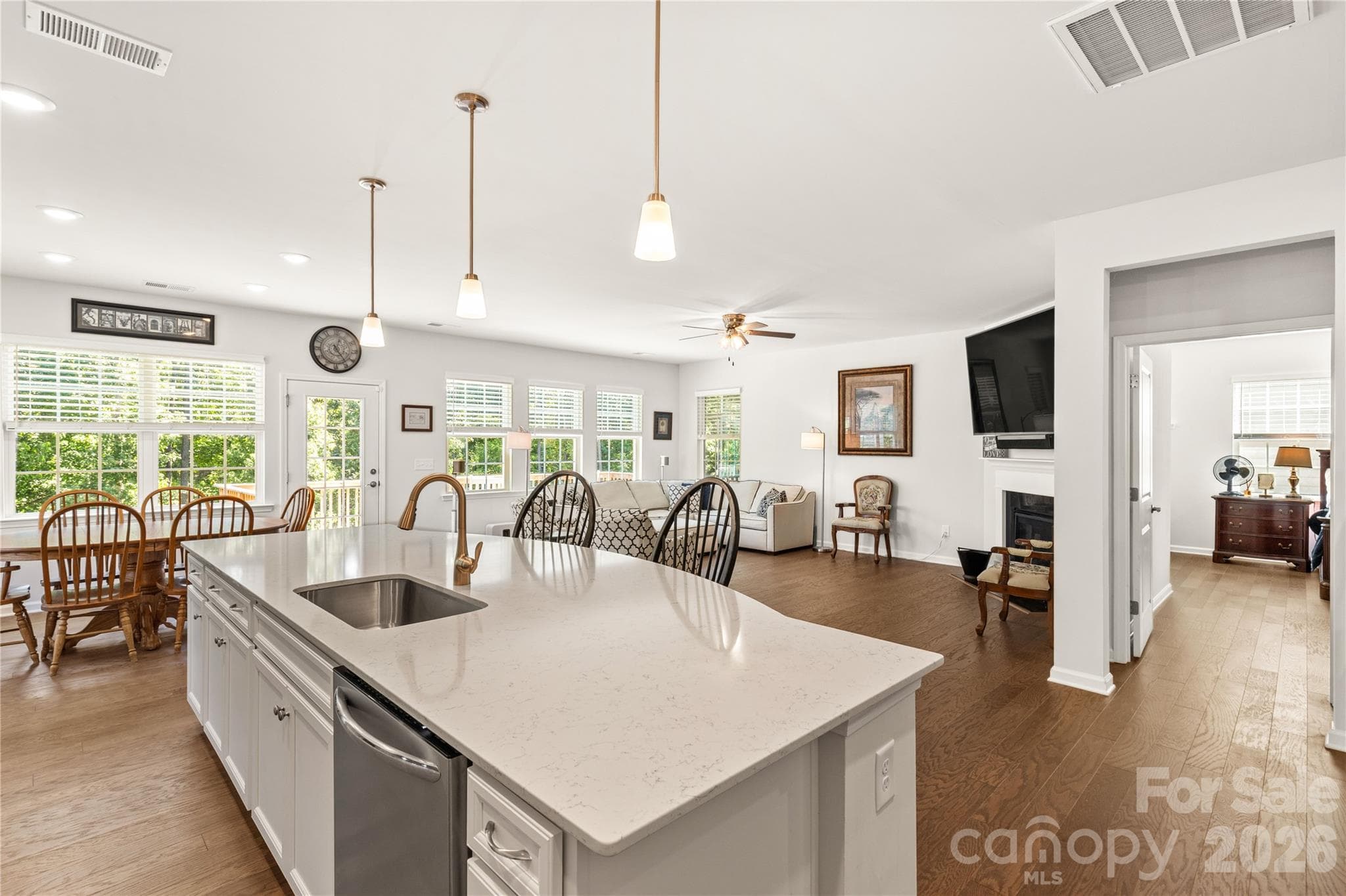 Single Family Residence at 15706 Aviary Orchard Way, Charlotte, photo 12 of 45