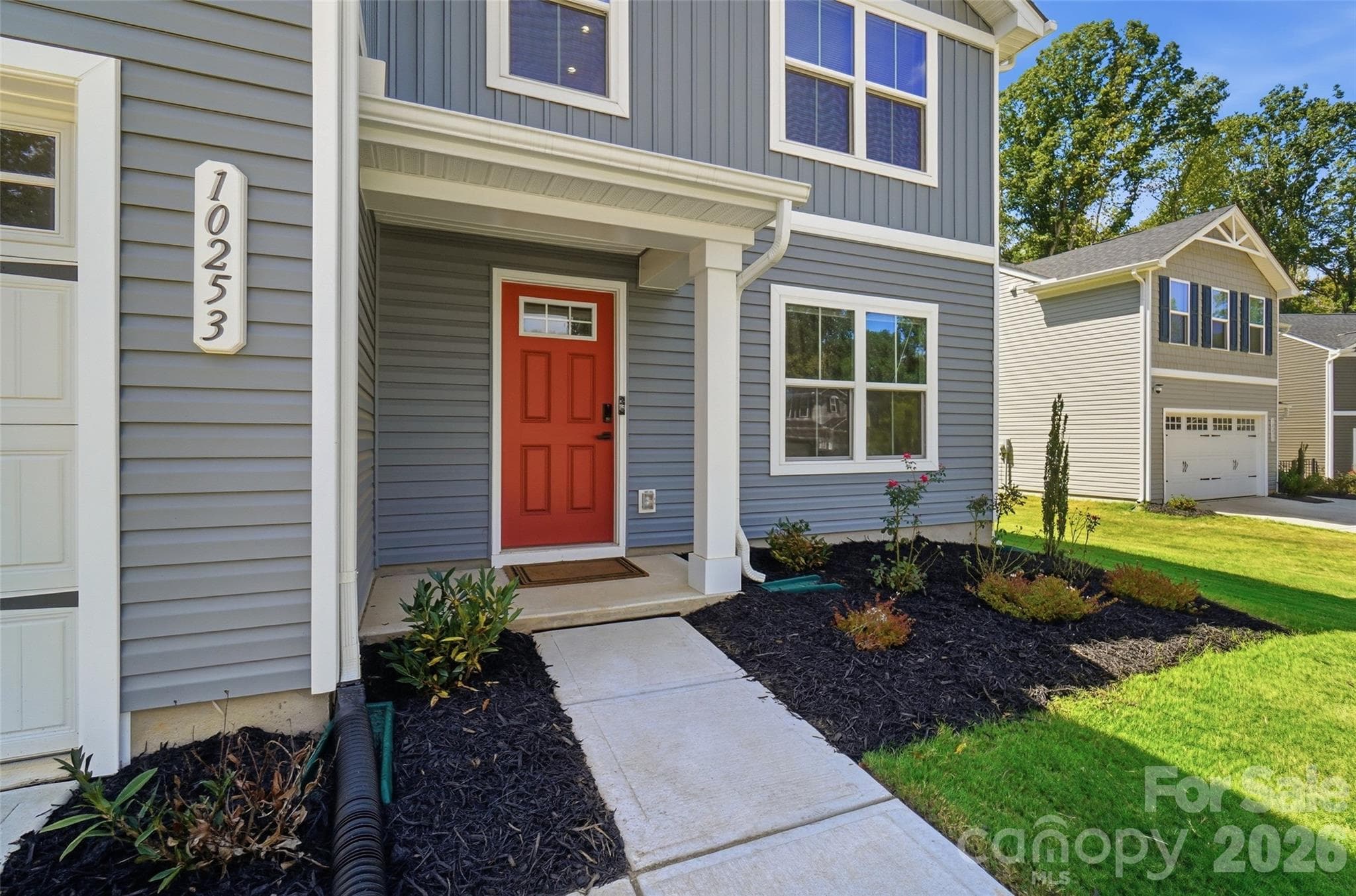 Single Family Residence at 10253 Florentine Way, Charlotte, photo 3 of 28