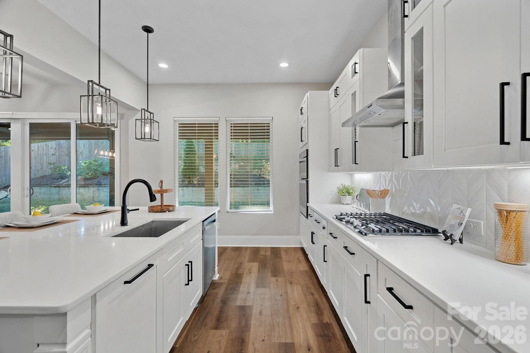 Single Family Residence at 1316 Seigle Avenue, Charlotte, photo 6 of 30