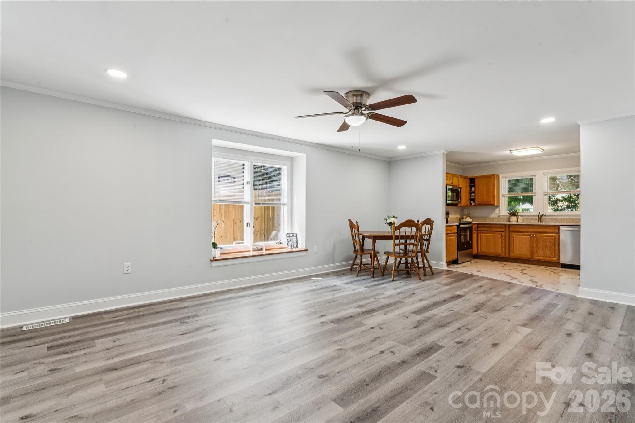 Large open great room - 172 Eudy Drive NW, Concord