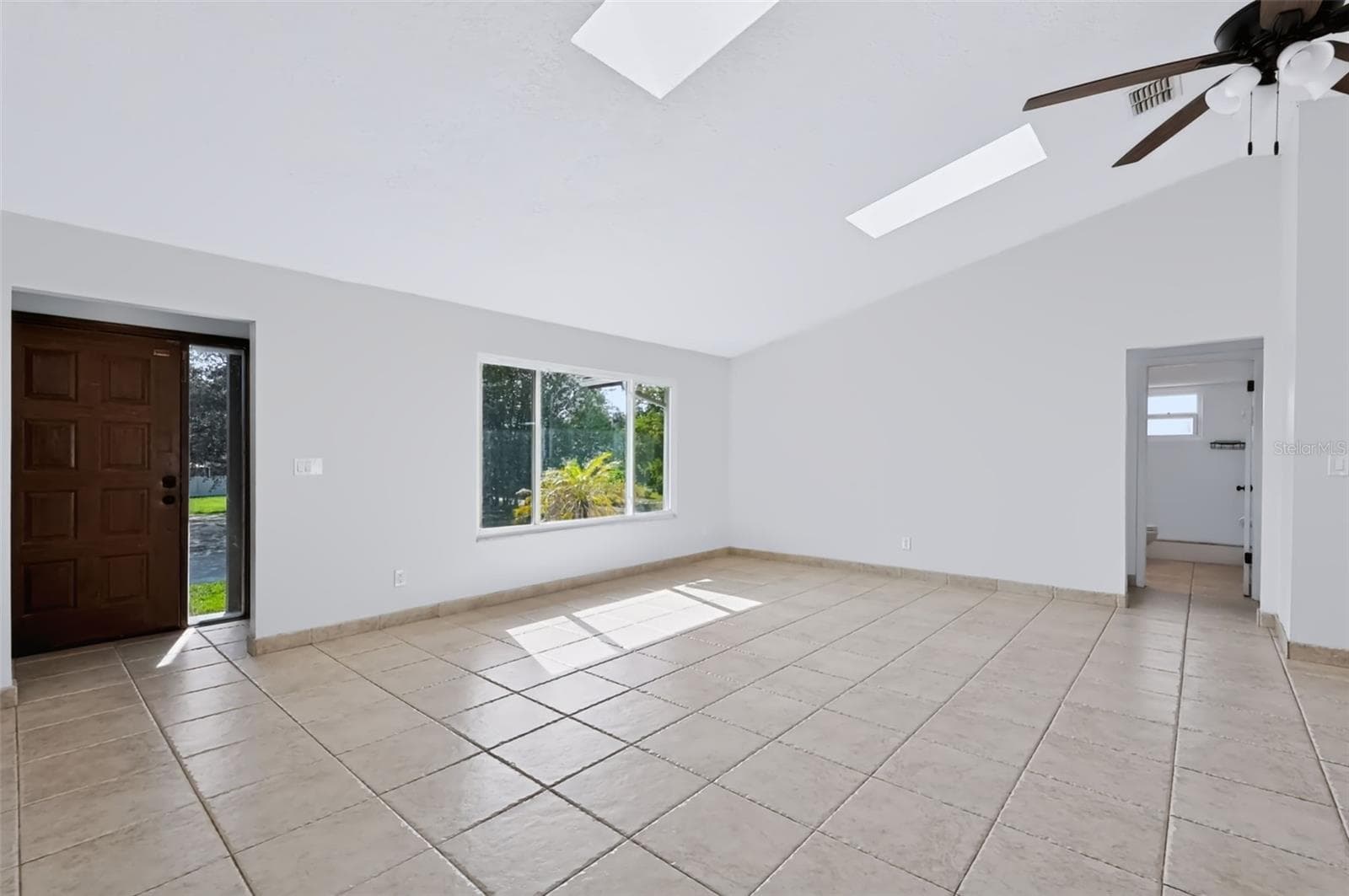 Single Family Residence at 1035 ANCLOTE DR, TARPON SPRINGS, photo 12 of 53