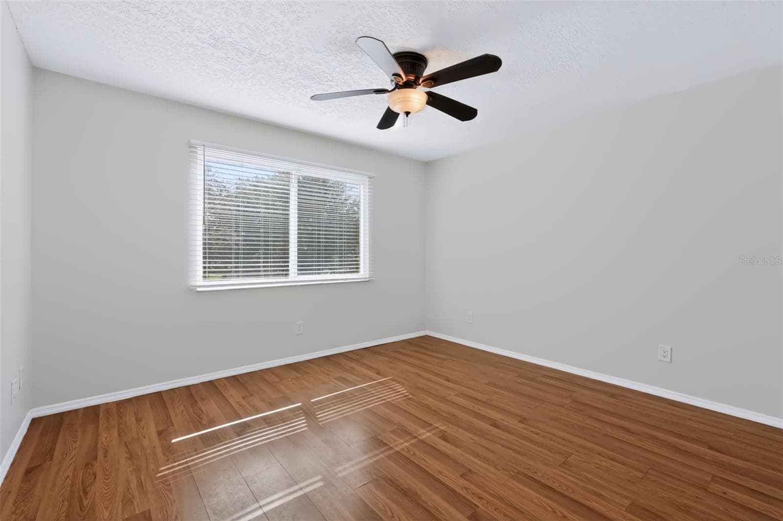 Single Family Residence at 1035 ANCLOTE DR, TARPON SPRINGS, photo 28 of 53