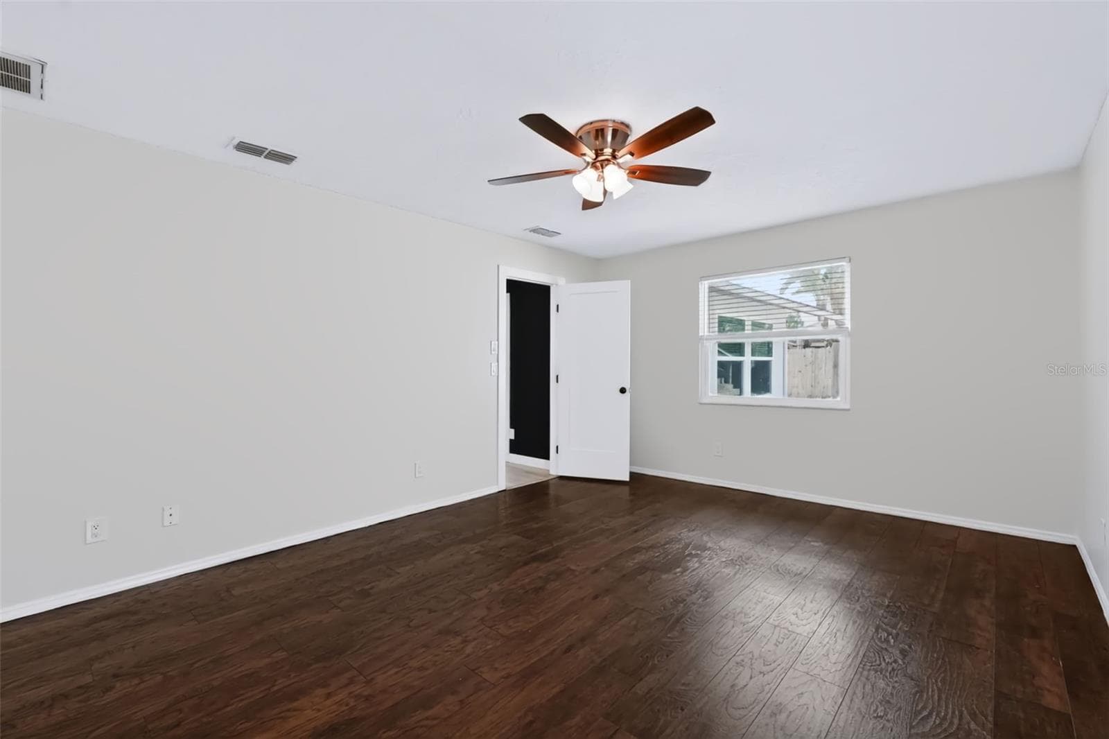 Single Family Residence at 1035 ANCLOTE DR, TARPON SPRINGS, photo 34 of 53