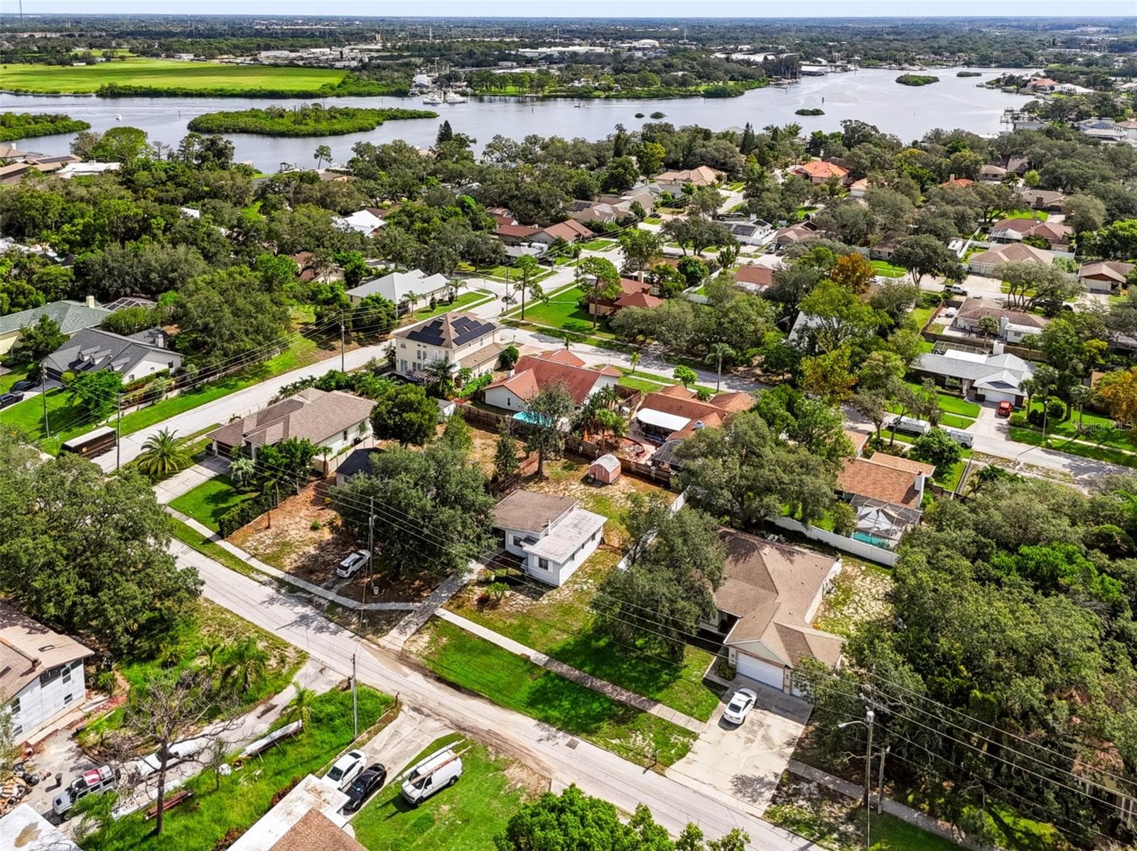 Single Family Residence at 1035 ANCLOTE DR, TARPON SPRINGS, photo 50 of 53