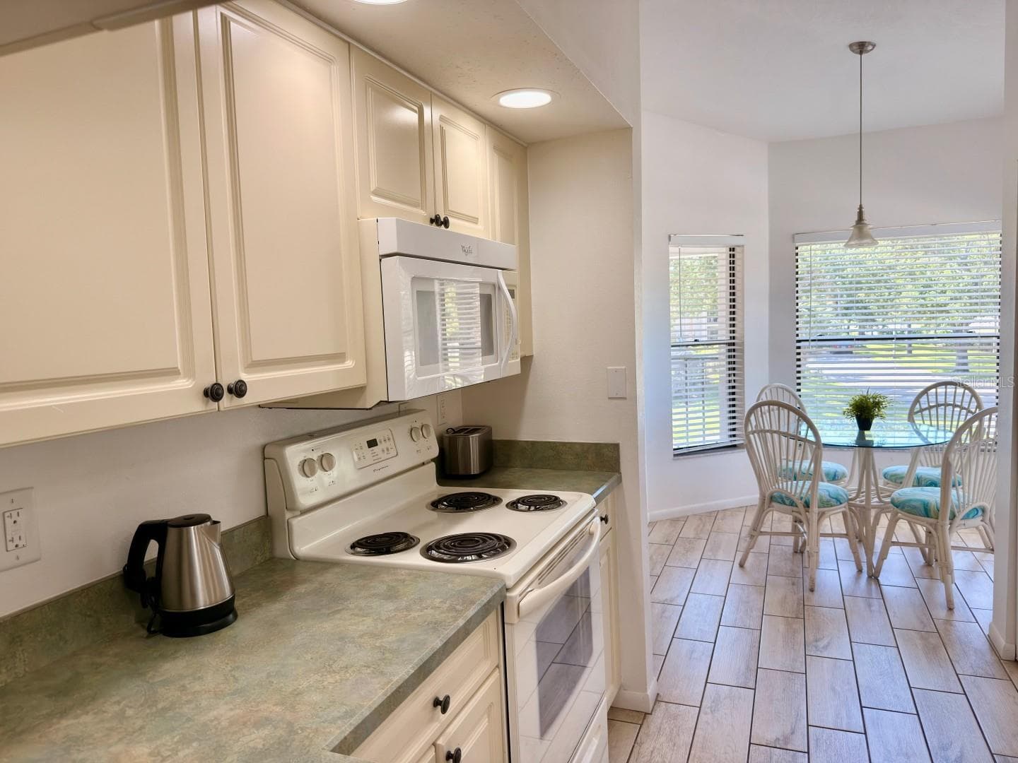 Condo - Hotel at 4601 46TH STREET CT W #201, BRADENTON, photo 19 of 86